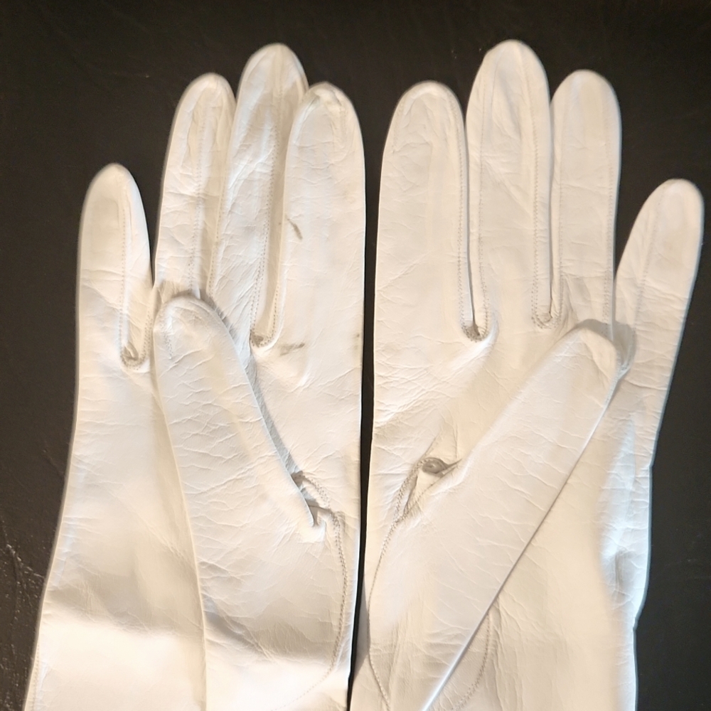 Soft White Leather Gloves